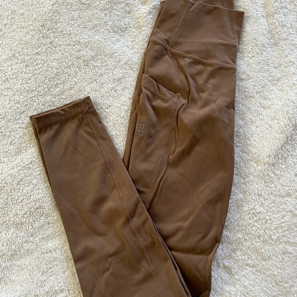 Salty Honey Freeform Leggings: Mocha - Picture 2 of 2
